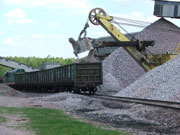 Погрузка щебня на железных дорогах продолжает сокращаться