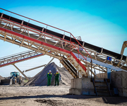 В ЛНР начал работу первый в регионе завод по выпуску щебня еврофракции