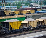 Дефицит вагонов сократил отгрузку щебня в 2 раза