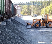 В Астрахань поступило 200 тыс. тн щебня для дорожных работ