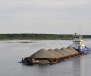 Перевозки строительных грузов водным транспортом: барьеры и пути их преодоления