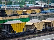 Дефицит вагонов сократил отгрузку щебня в 2 раза