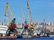 Мурманский торговый порт отгрузил 300 тыс. тн щебня с начала года