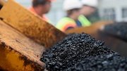 Эксперты предложили заменить асфальт бетонными покрытиями